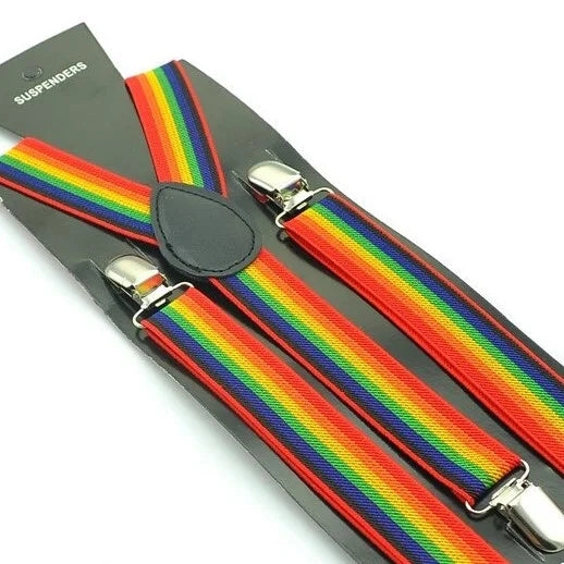 Hosenträger in Regenbogenfarben